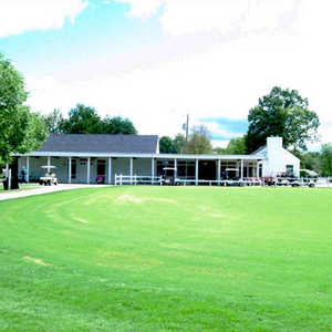 Emerald Woods GC: clubhouse