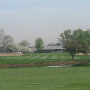 Airport GC: clubhouse