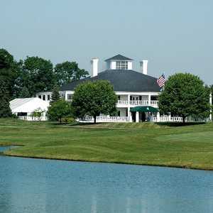 Lakes G & CC: clubhouse