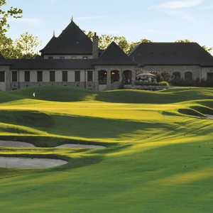 Pinnacle GC: Clubhouse